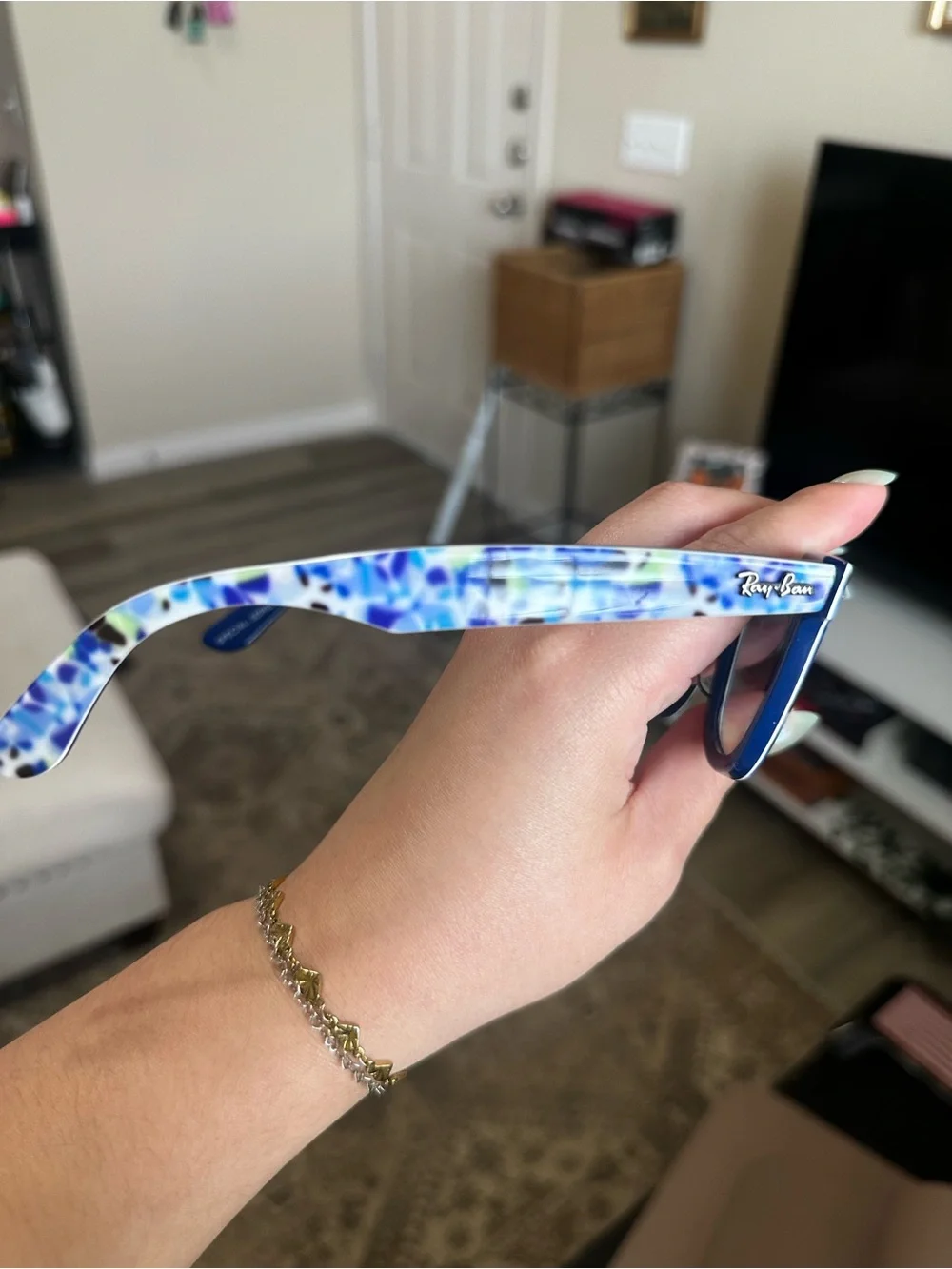 Ray-Ban Blue Floral Pattern Sunglasses - Picture 4 of 5